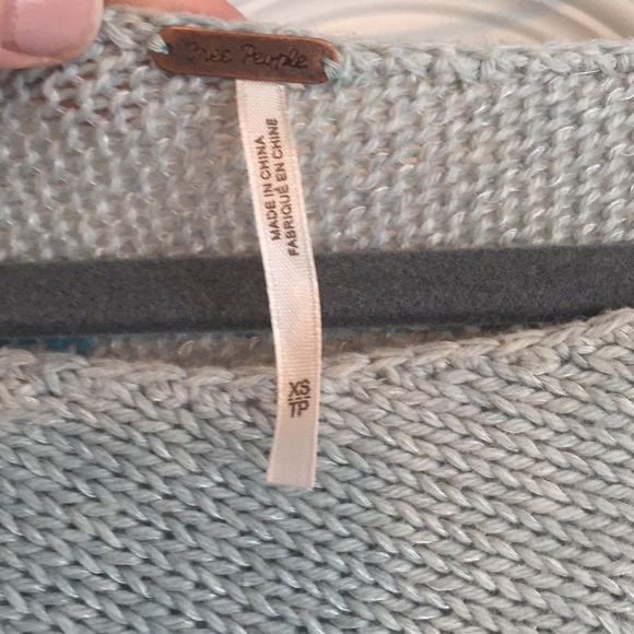 Free People Asymmetrical/off the shoulder sweater - Picture 3 of 4